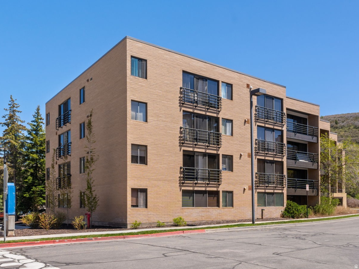 NEW CLAIM CONDOMINIUM - Residential