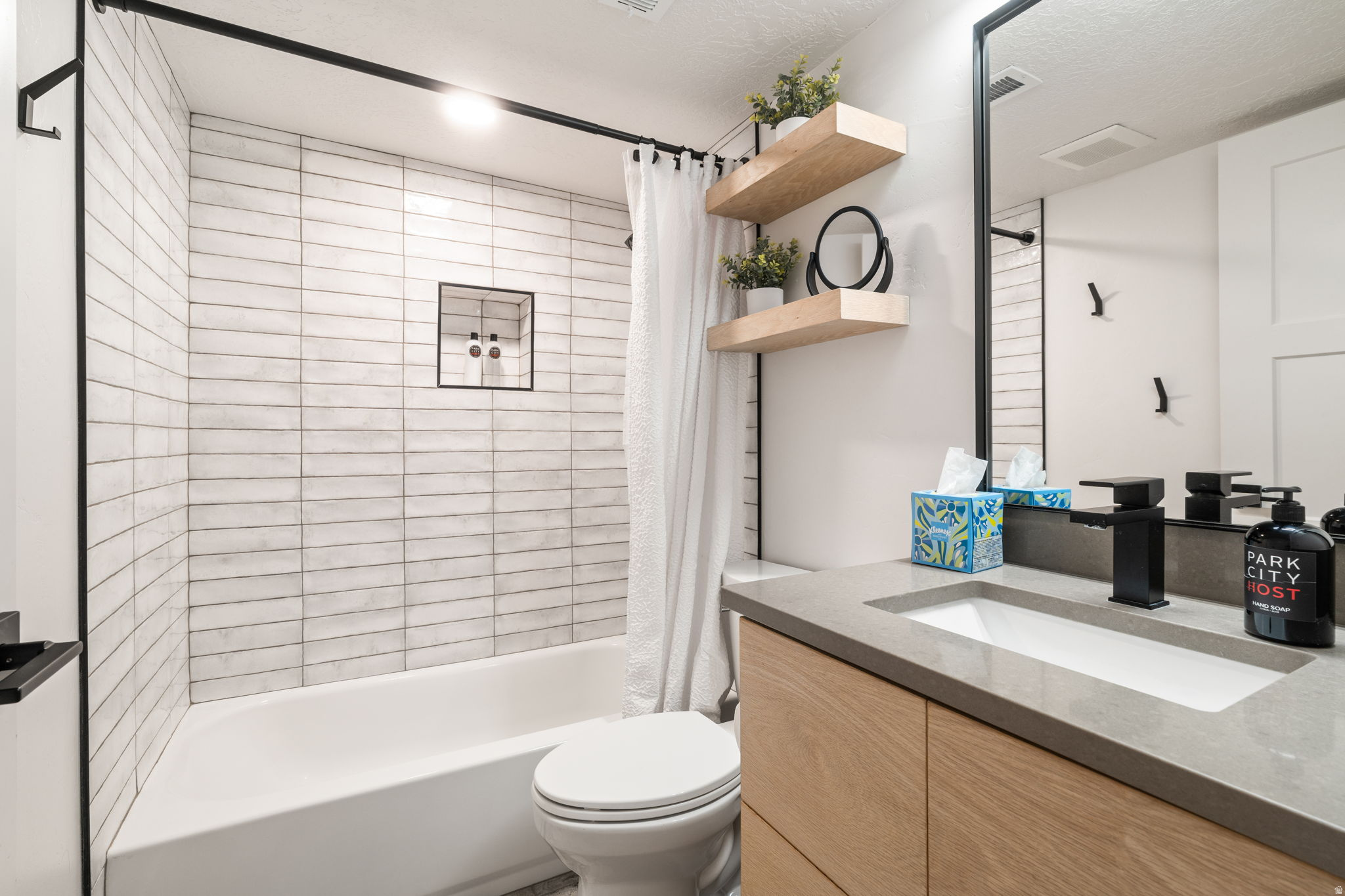 NEW CLAIM CONDOMINIUM - Residential