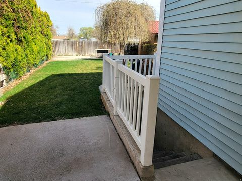 Tiny photo for 551 E 500 S, Payson, UT 84651 (MLS # 2146595)