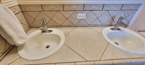 Tiny photo for 551 E 500 S, Payson, UT 84651 (MLS # 2146595)