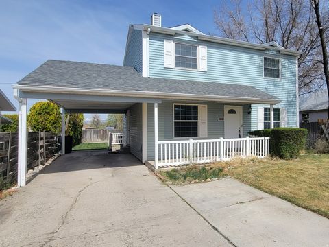 Tiny photo for 551 E 500 S, Payson, UT 84651 (MLS # 2146595)