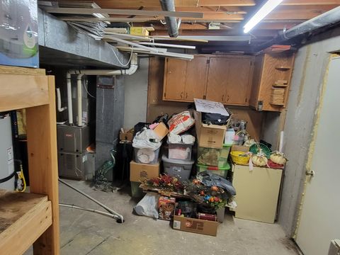 Tiny photo for 551 E 500 S, Payson, UT 84651 (MLS # 2146595)