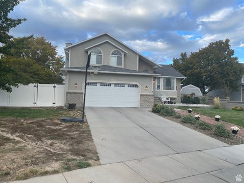 Tiny photo for 3702 W ANGUS DR, South Jordan, UT 84095 (MLS # 2114595)