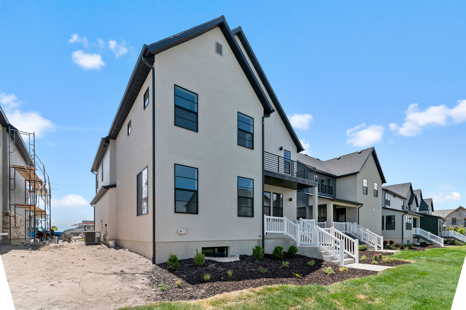 BROADVIEW SHORES COTTAGES 721 - Residential