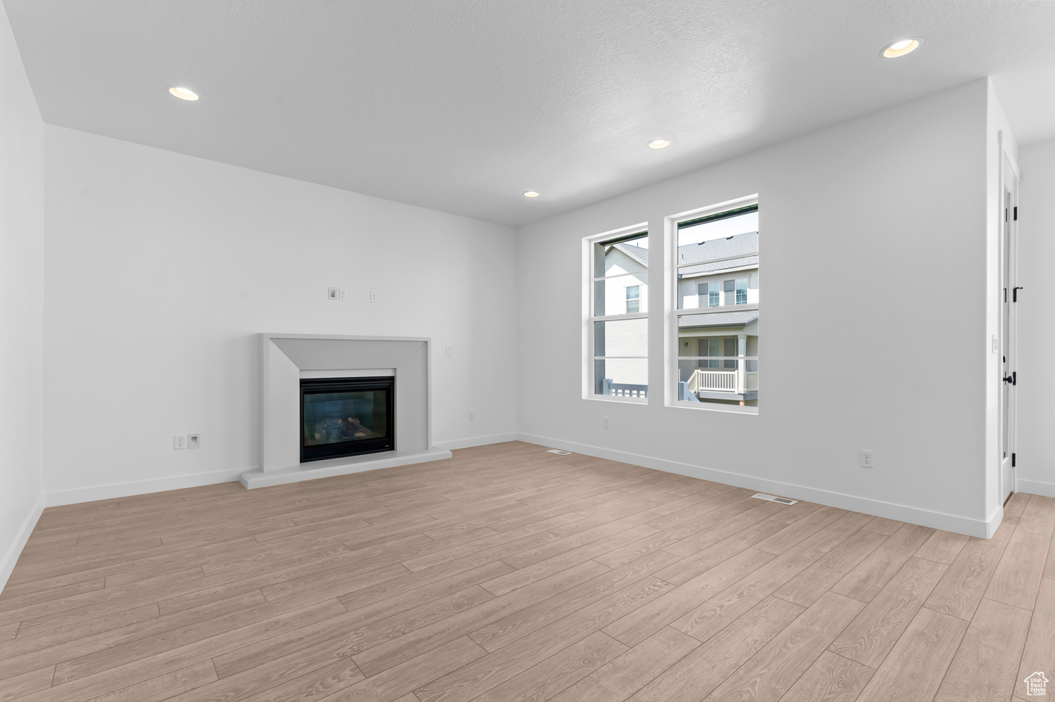 BROADVIEW SHORES COTTAGES 721 - Residential