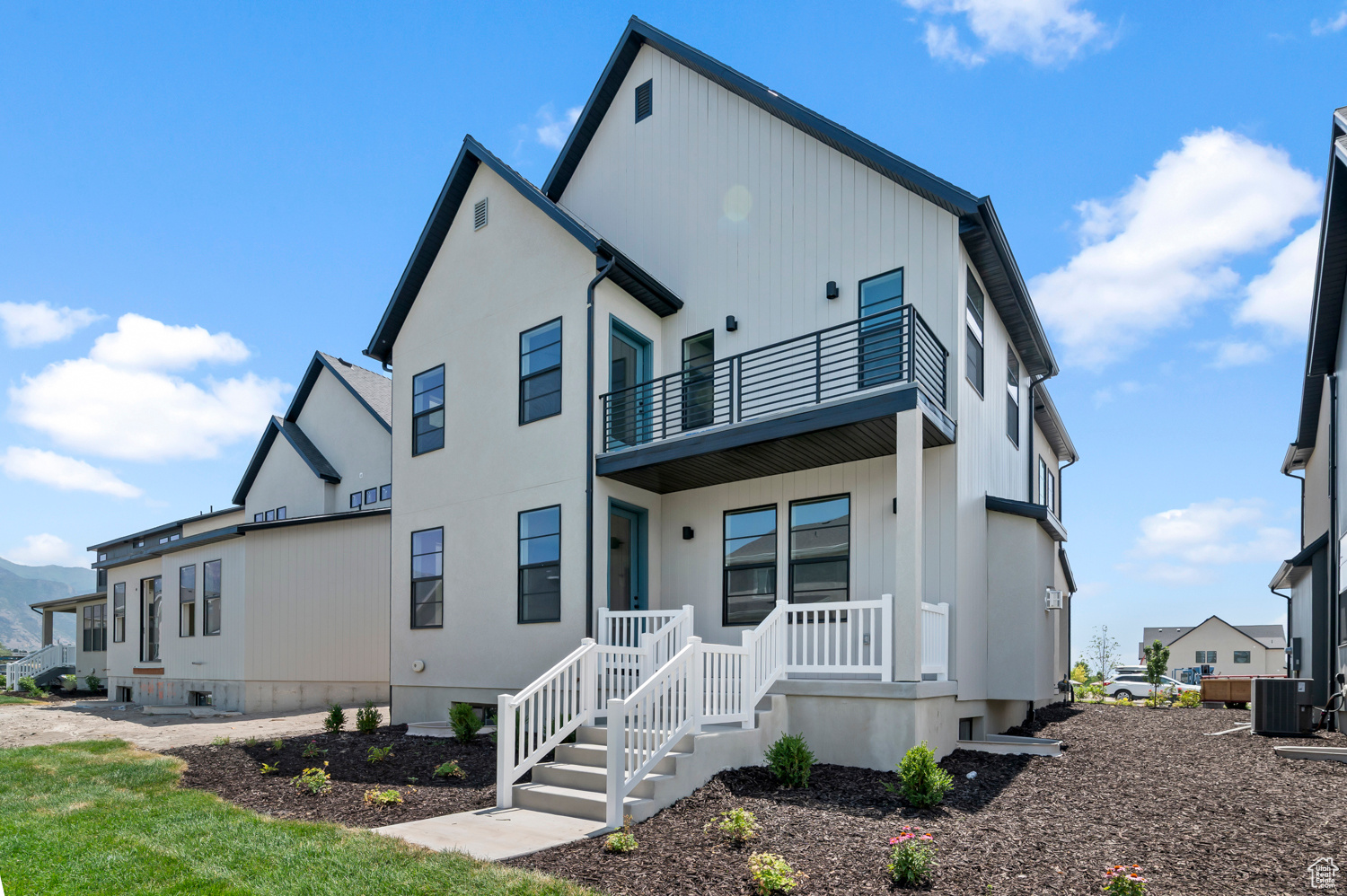 BROADVIEW SHORES COTTAGES 721 - Residential