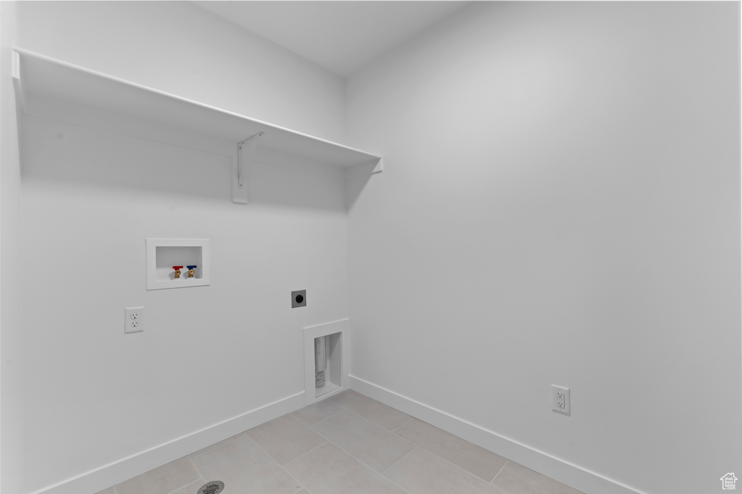 BROADVIEW SHORES COTTAGES 721 - Residential