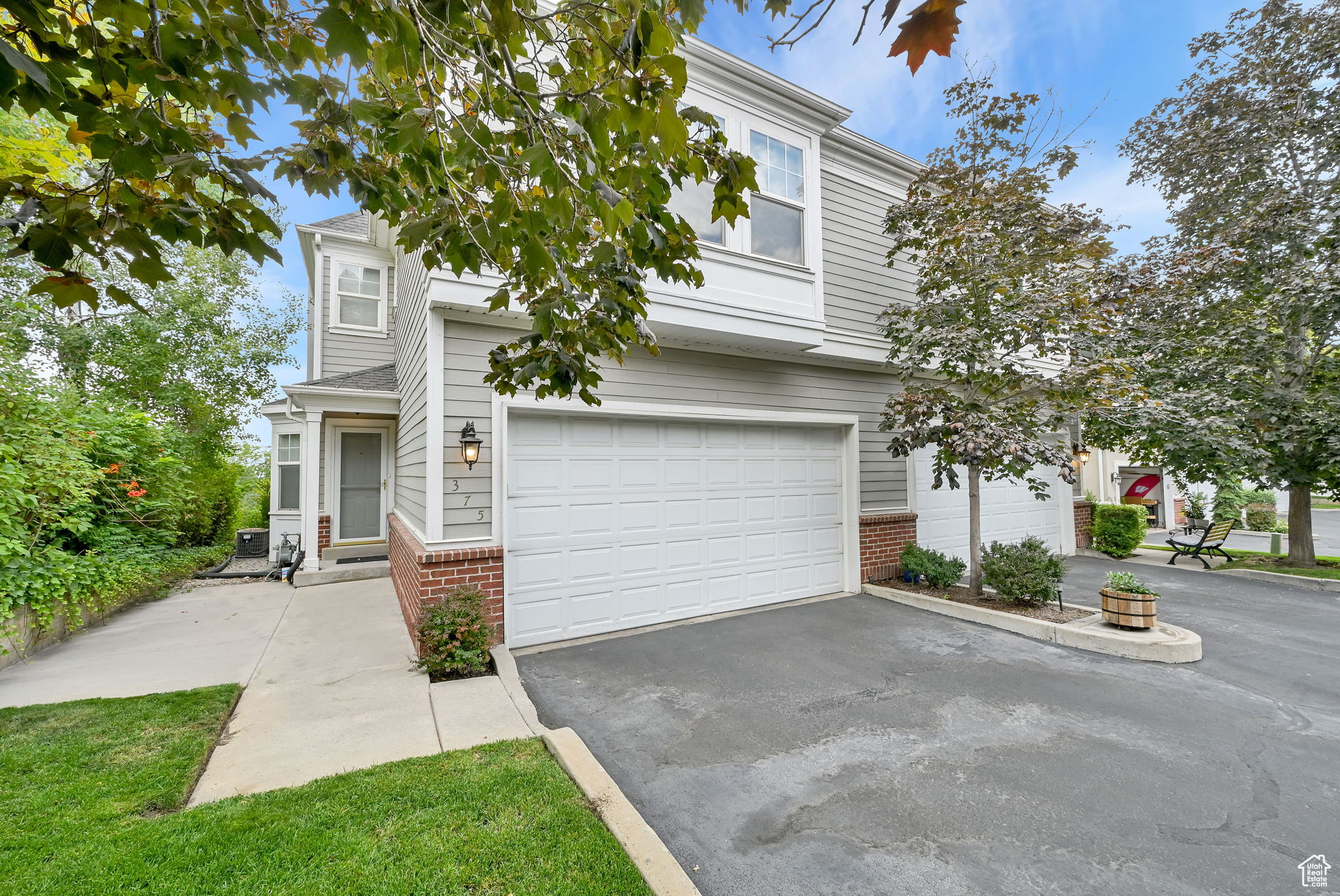 ENSIGN PLACE - Residential