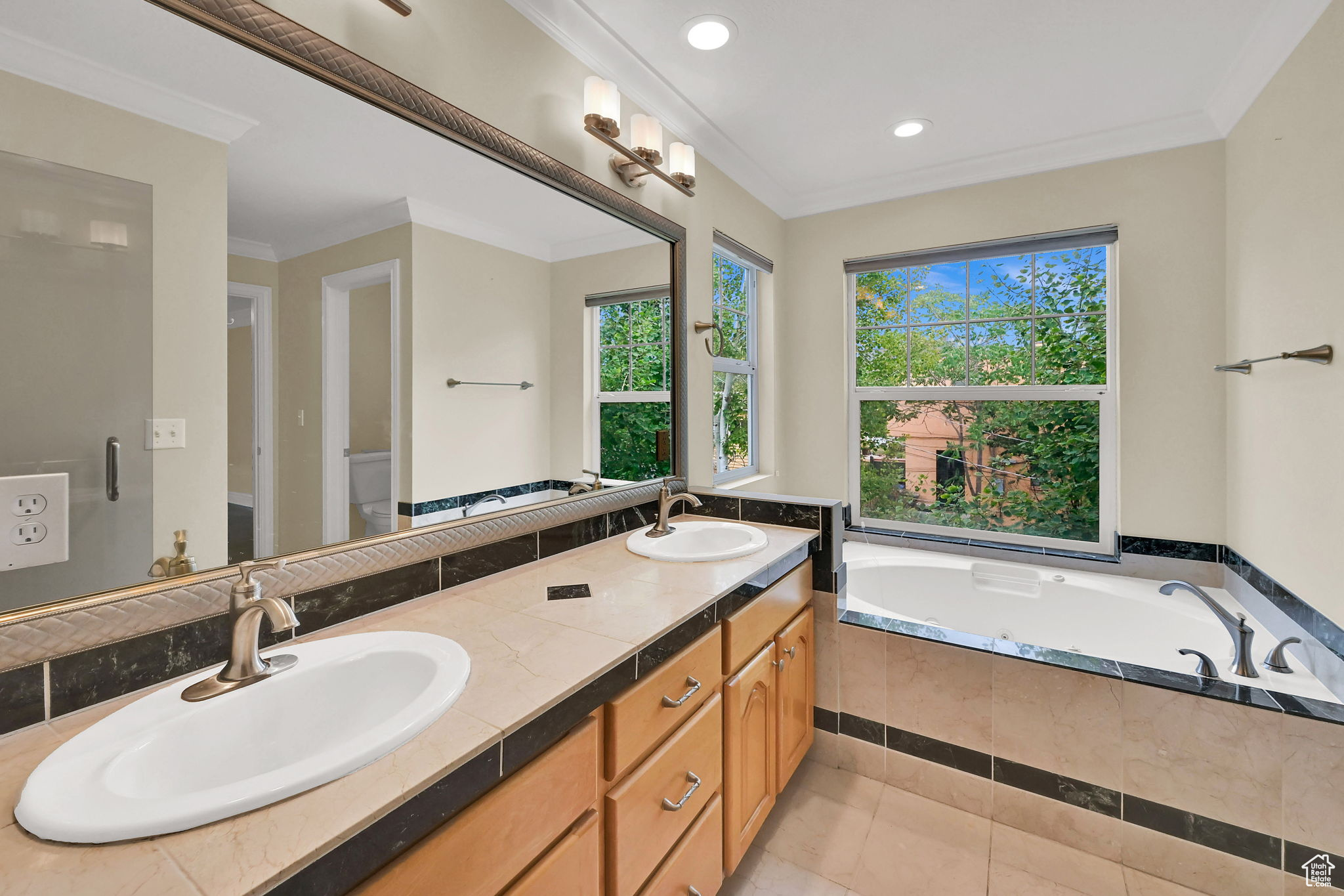 ENSIGN PLACE - Residential