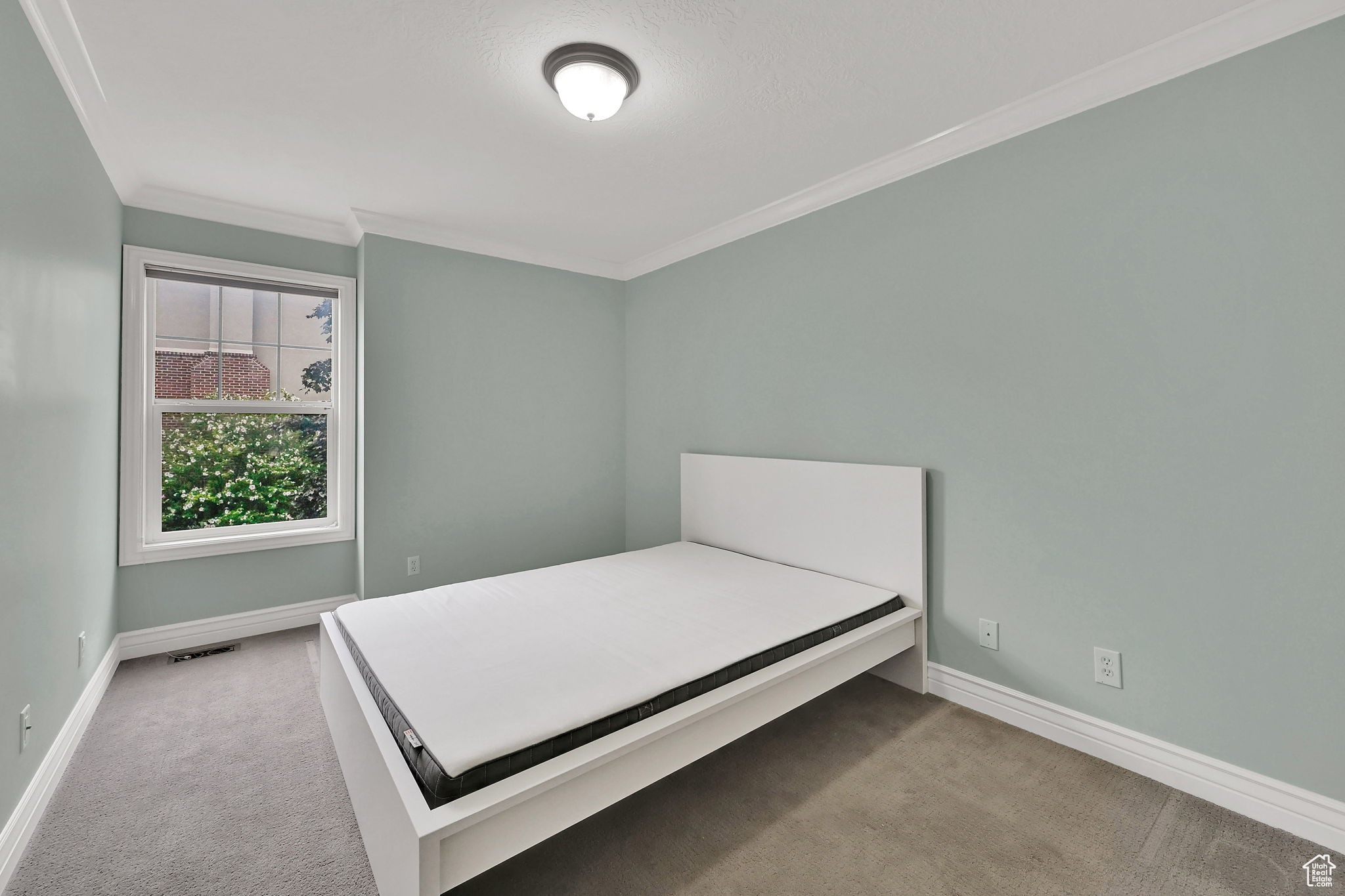 ENSIGN PLACE - Residential