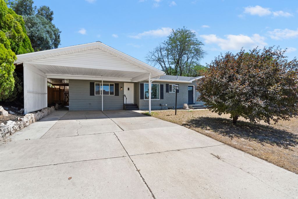 Photo of 3134 N 450 E, North Ogden, UT 84414 (MLS # 2168567)