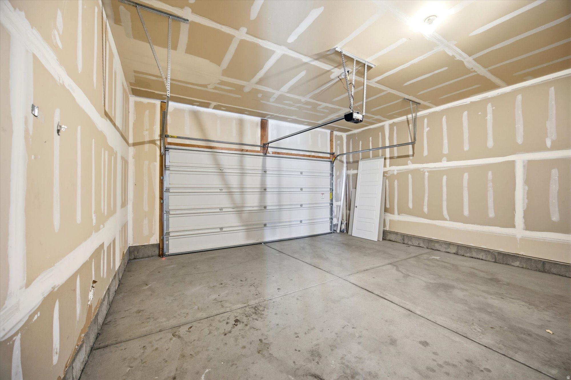 OVERLAND - Residential