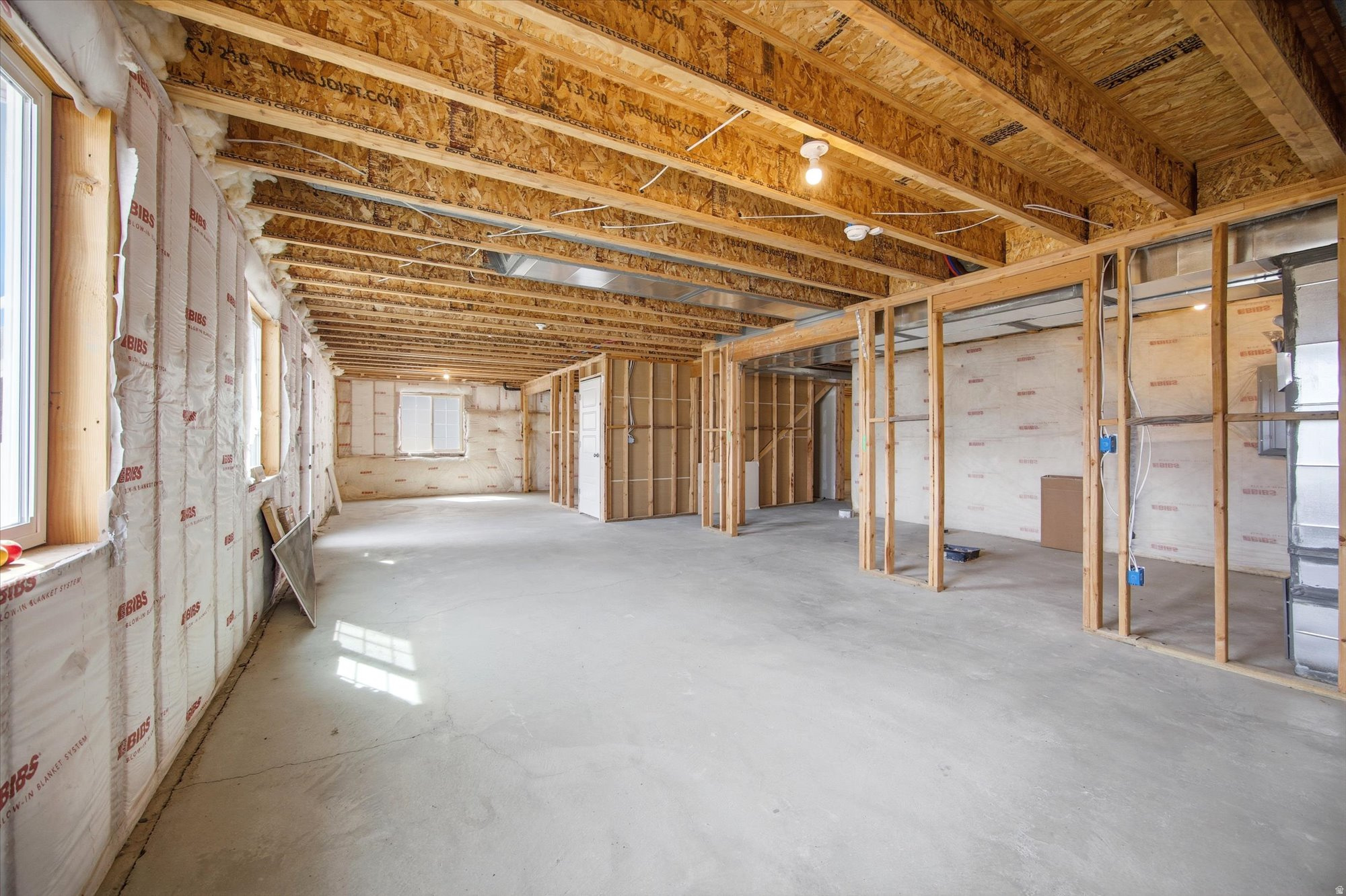 OVERLAND - Residential