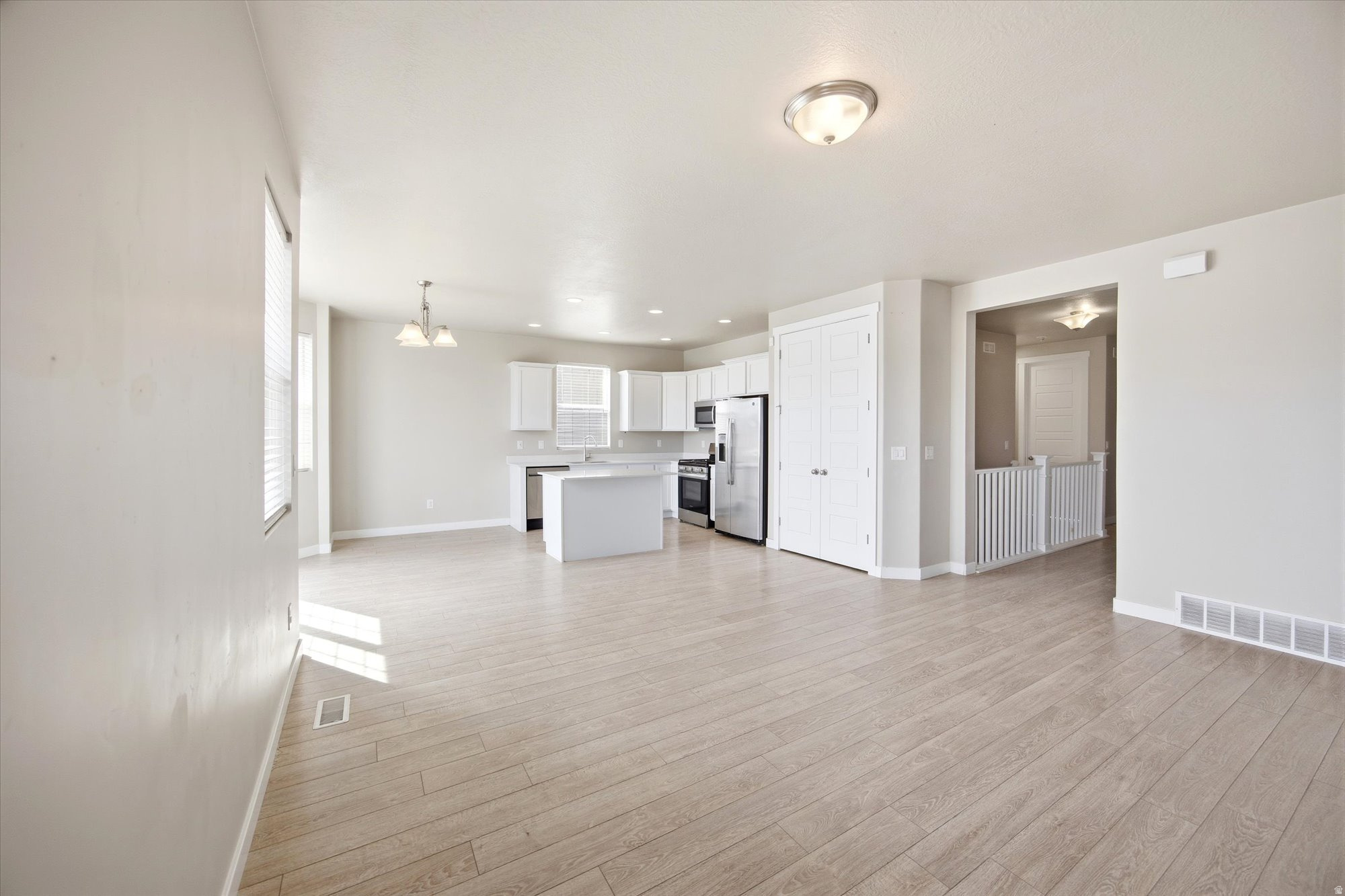 OVERLAND - Residential