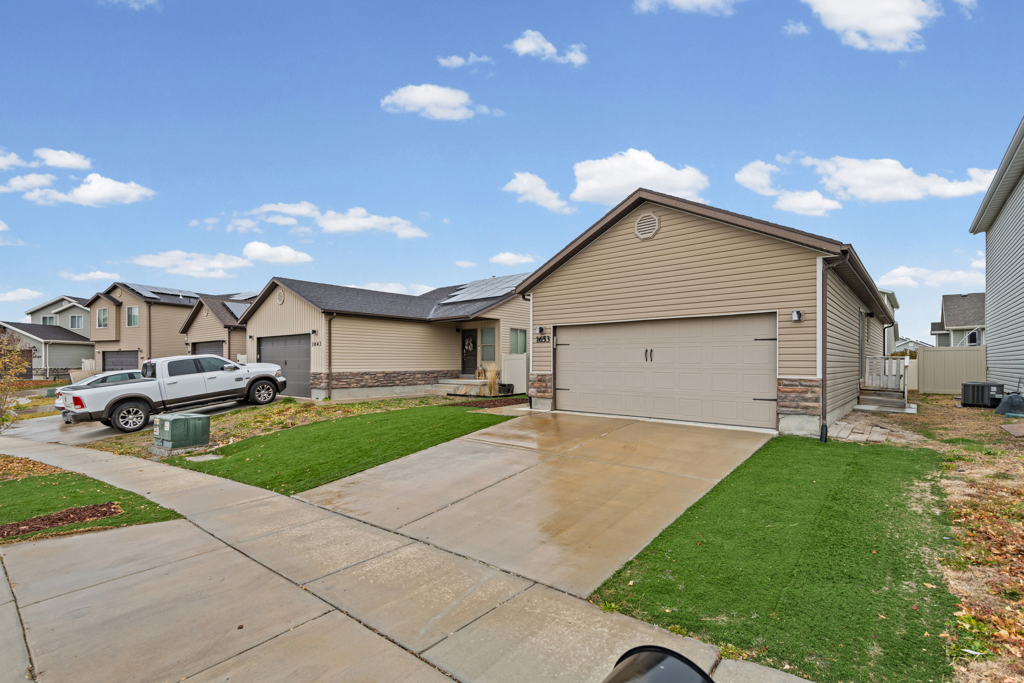 SWEETWATER 4 - Residential