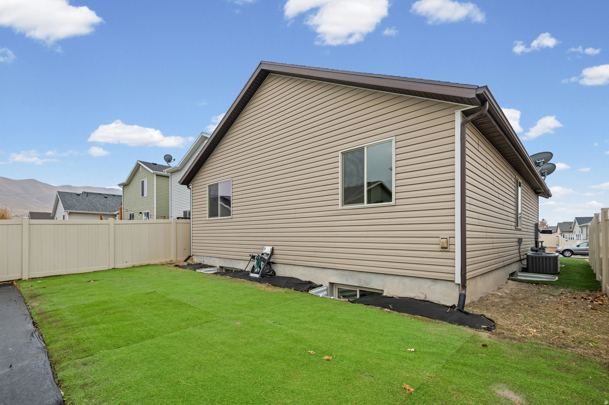 SWEETWATER 4 - Residential