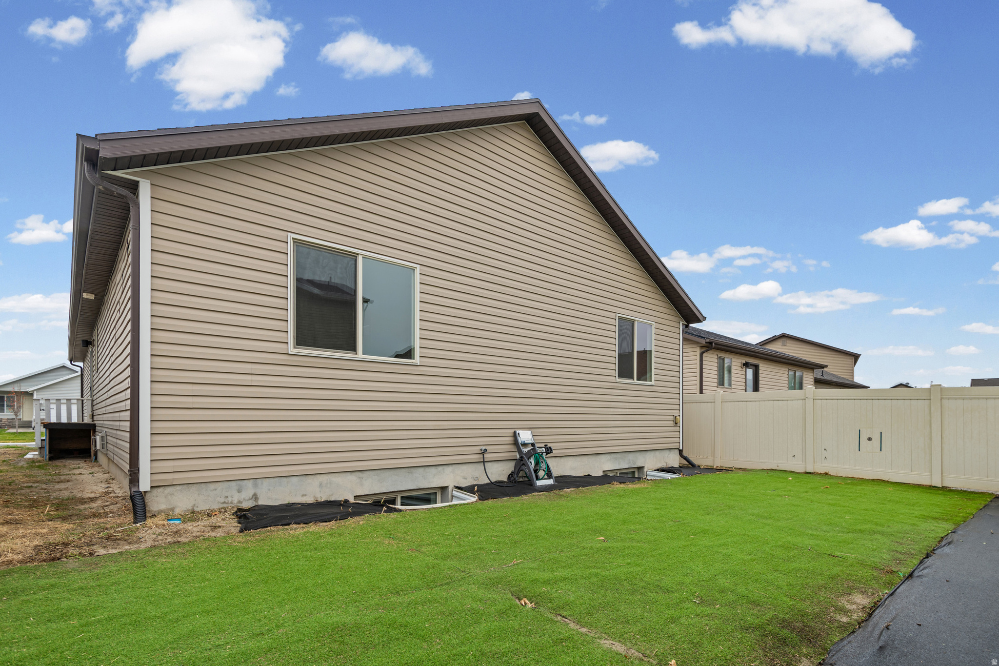 SWEETWATER 4 - Residential