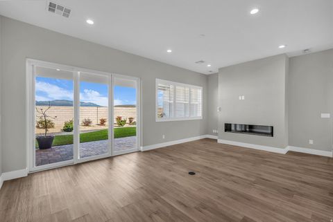 Tiny photo for 1226 W CACTUS WREN DR S #179, Saint George, UT 84790 (MLS # 2134655)