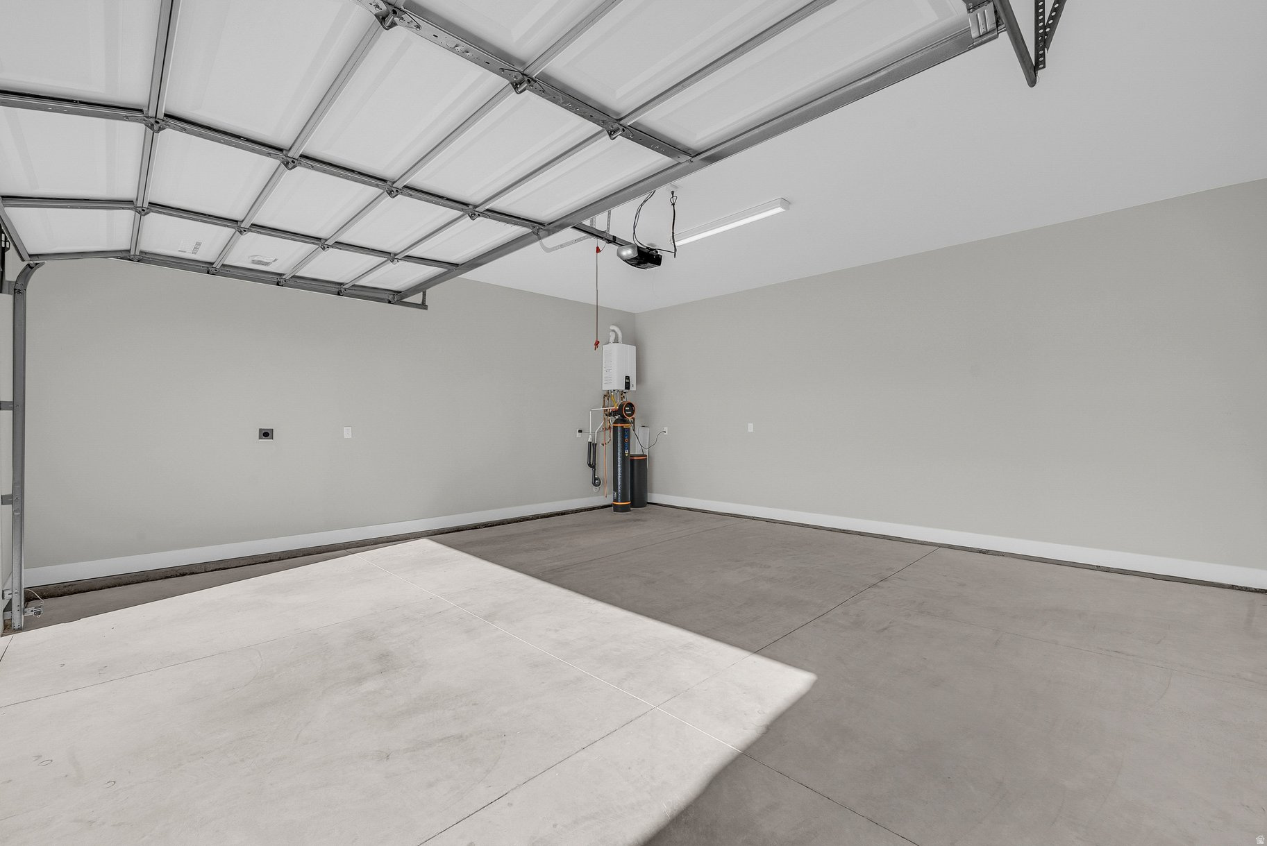 REGENCY DESERT COLOR - Residential