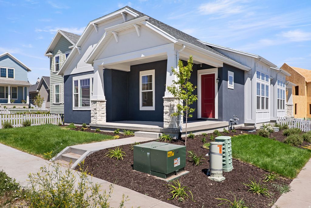 Photo of 11192 S EASY BEE RD #262, South Jordan, UT 84009 (MLS # 2126845)