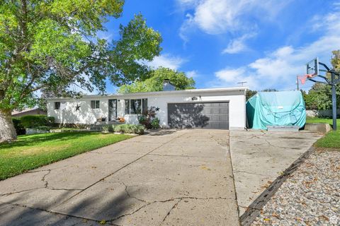 Tiny photo for 3875 N 1000 W, Pleasant View, UT 84414 (MLS # 2114253)