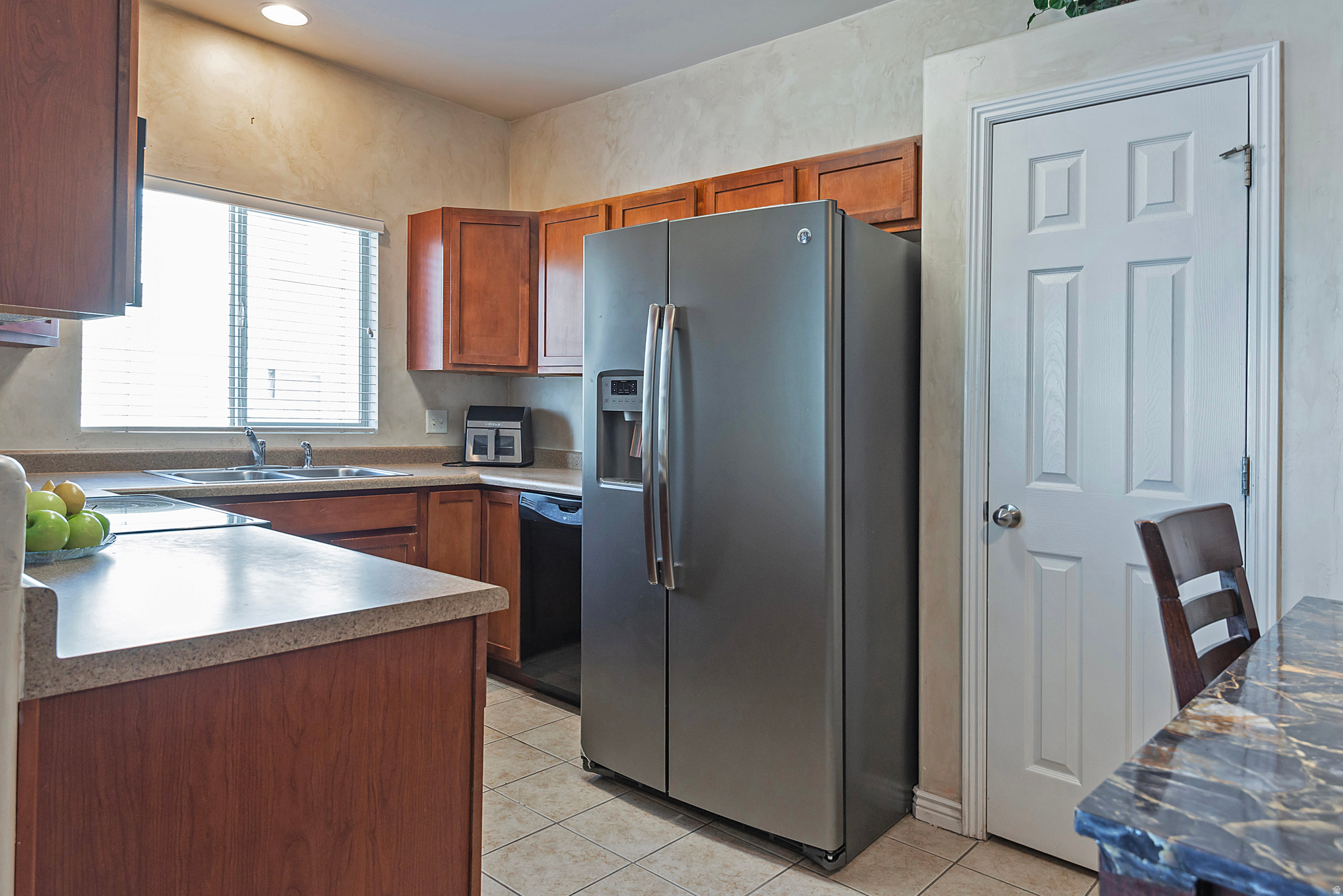 POINTE MEADOWS - Residential