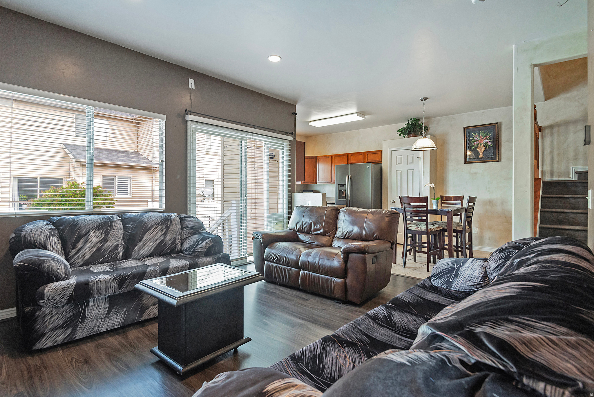 POINTE MEADOWS - Residential