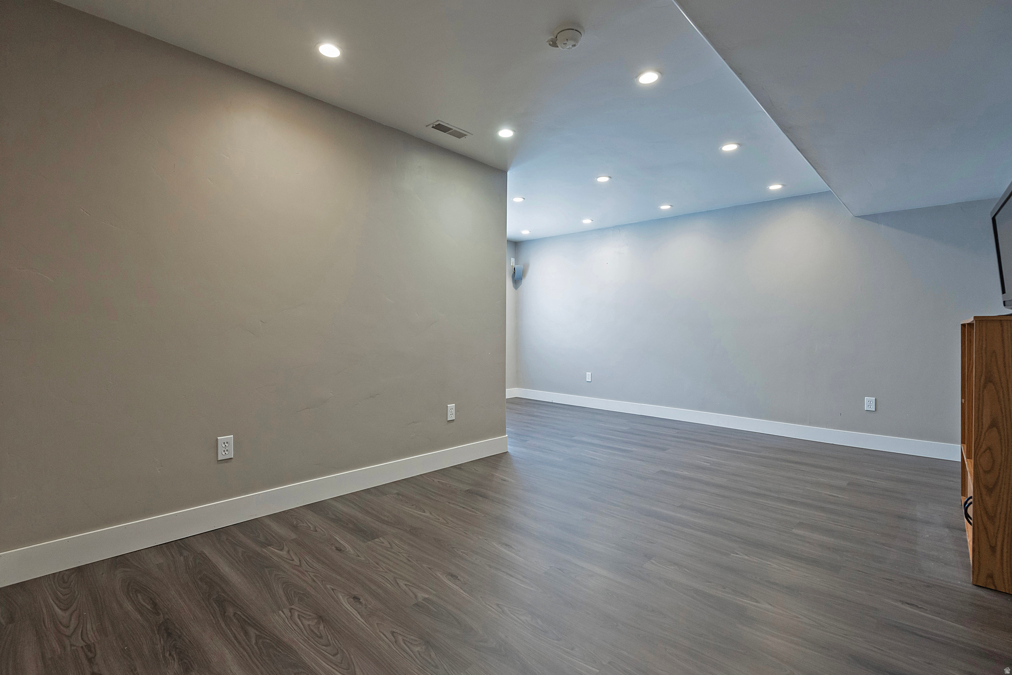 POINTE MEADOWS - Residential