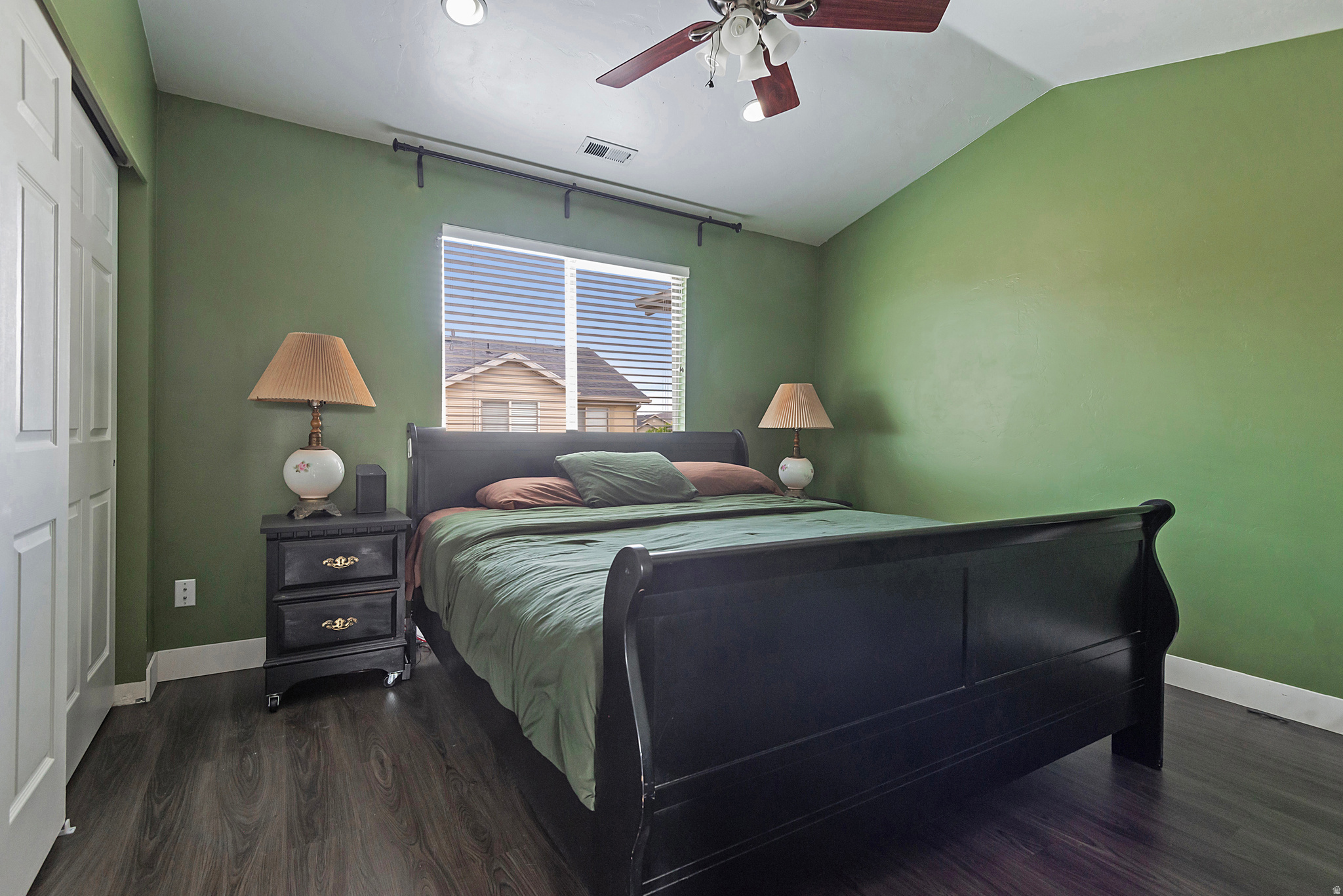 POINTE MEADOWS - Residential
