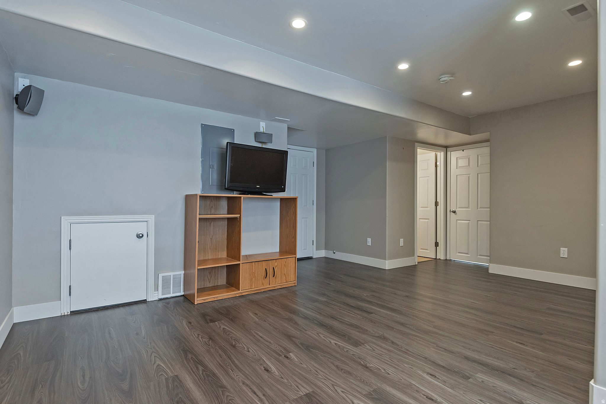 POINTE MEADOWS - Residential