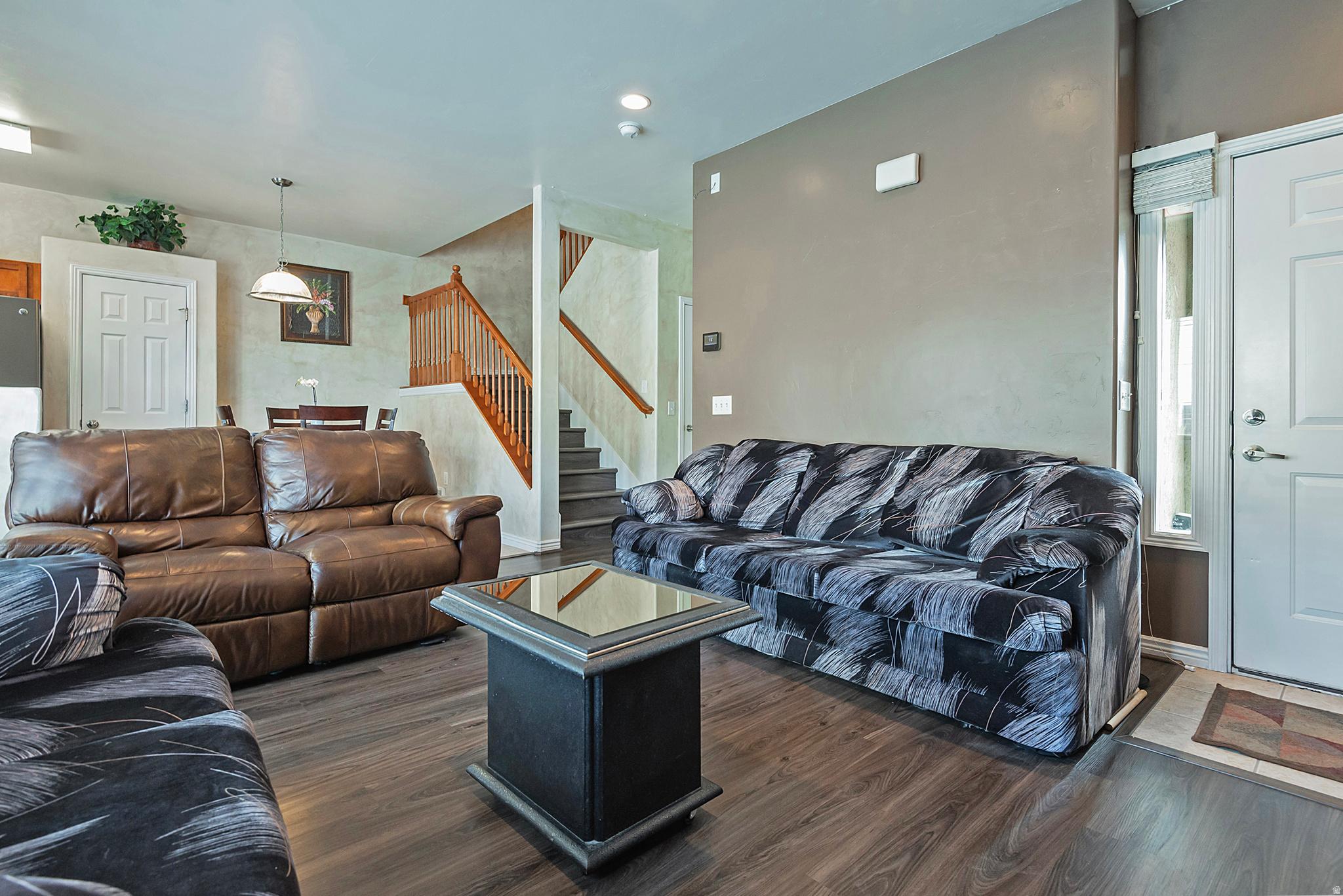 POINTE MEADOWS - Residential