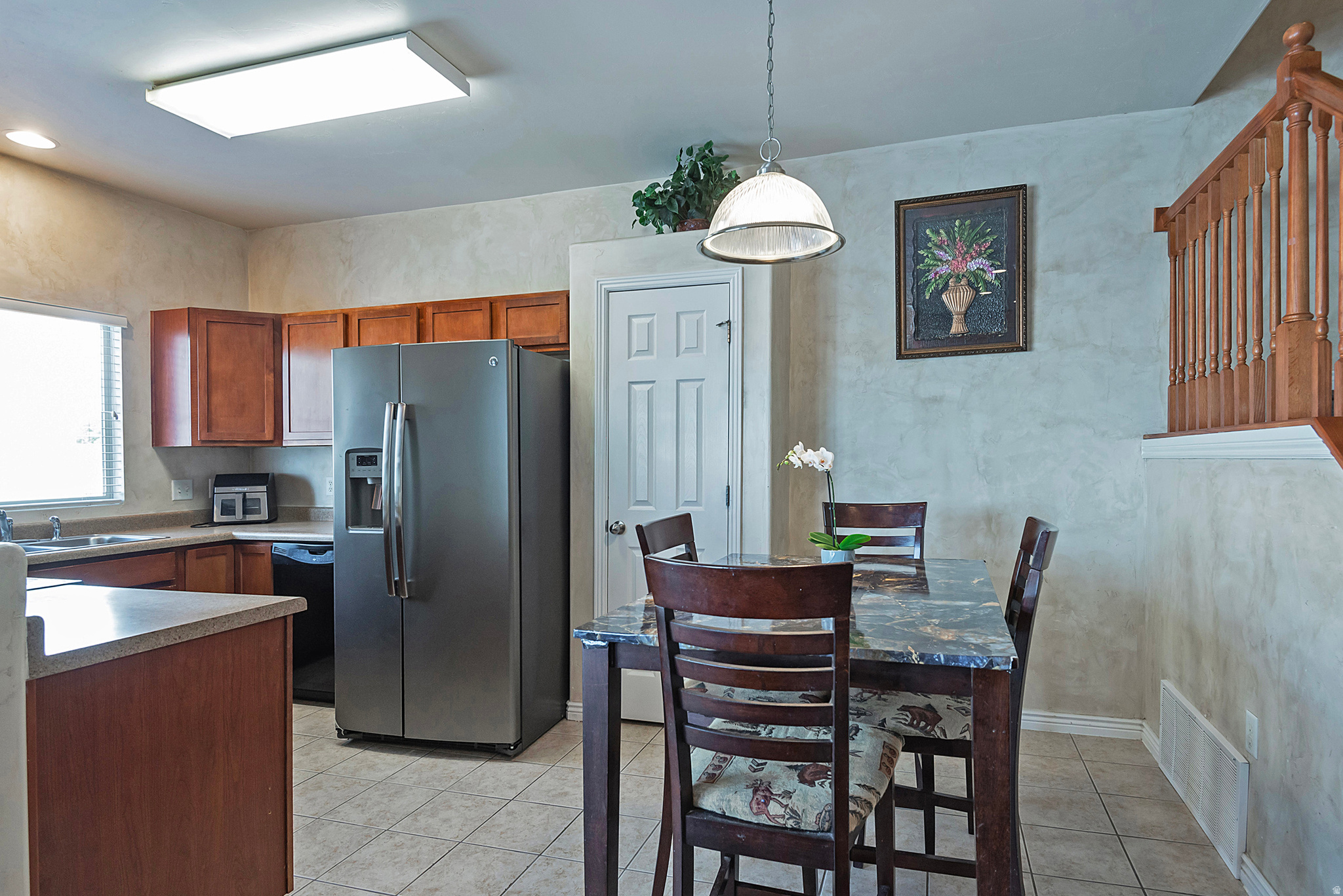 POINTE MEADOWS - Residential