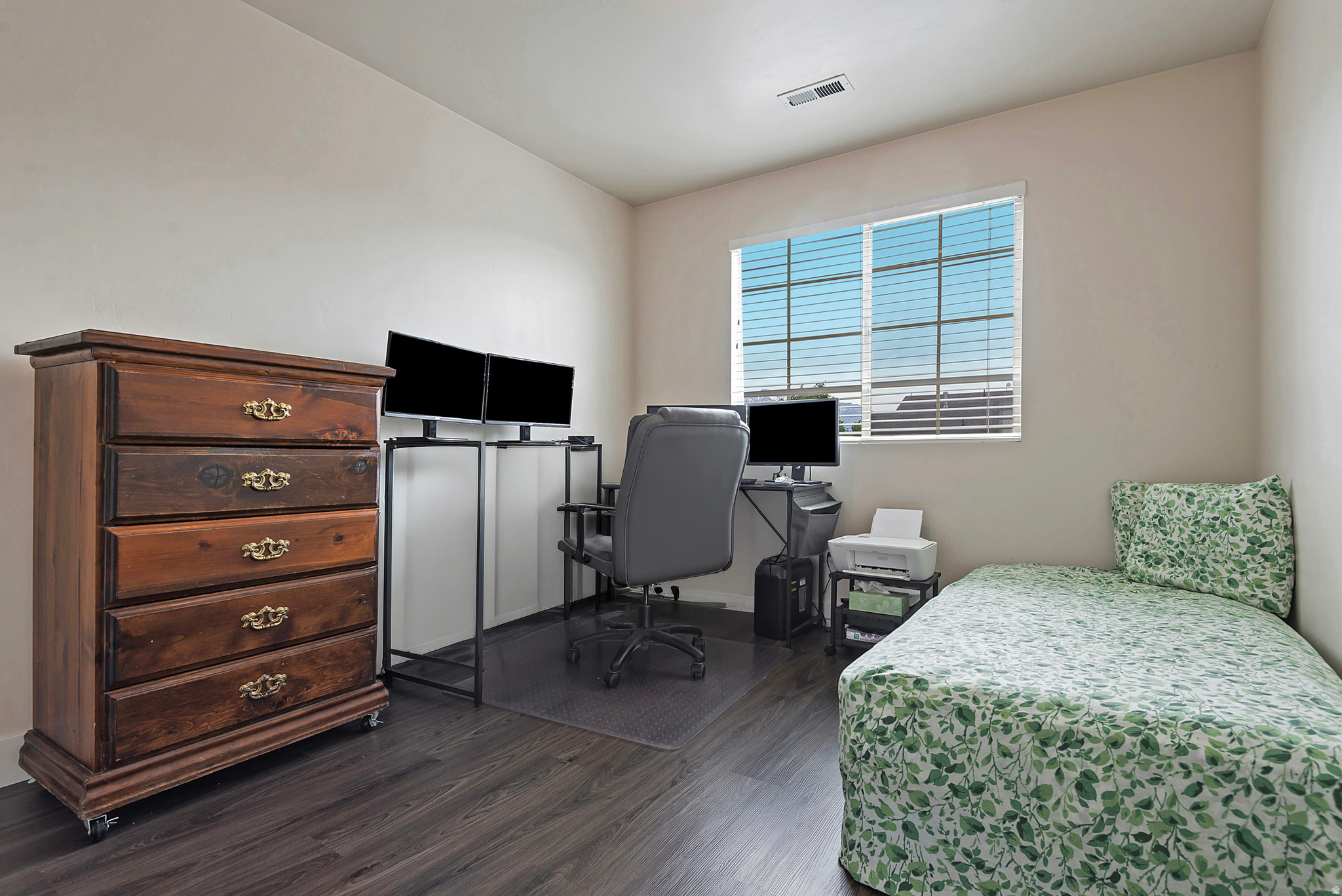 POINTE MEADOWS - Residential