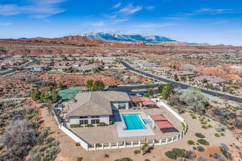 Tiny photo for 2194 E SILVER STONE WAY, Washington, UT 84780 (MLS # 2136895)