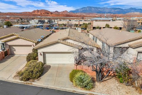 Tiny photo for 2194 E SILVER STONE WAY, Washington, UT 84780 (MLS # 2136895)