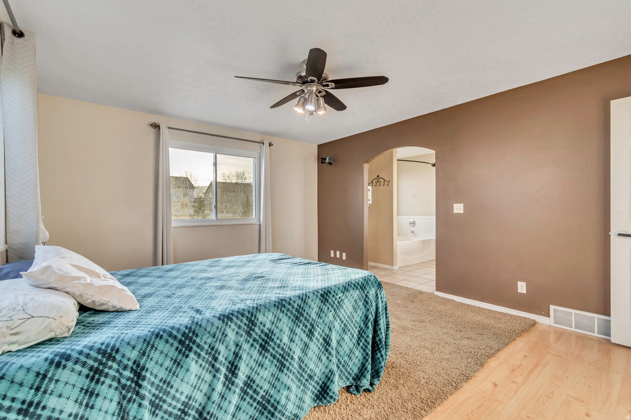 EAGLE POINT - Residential