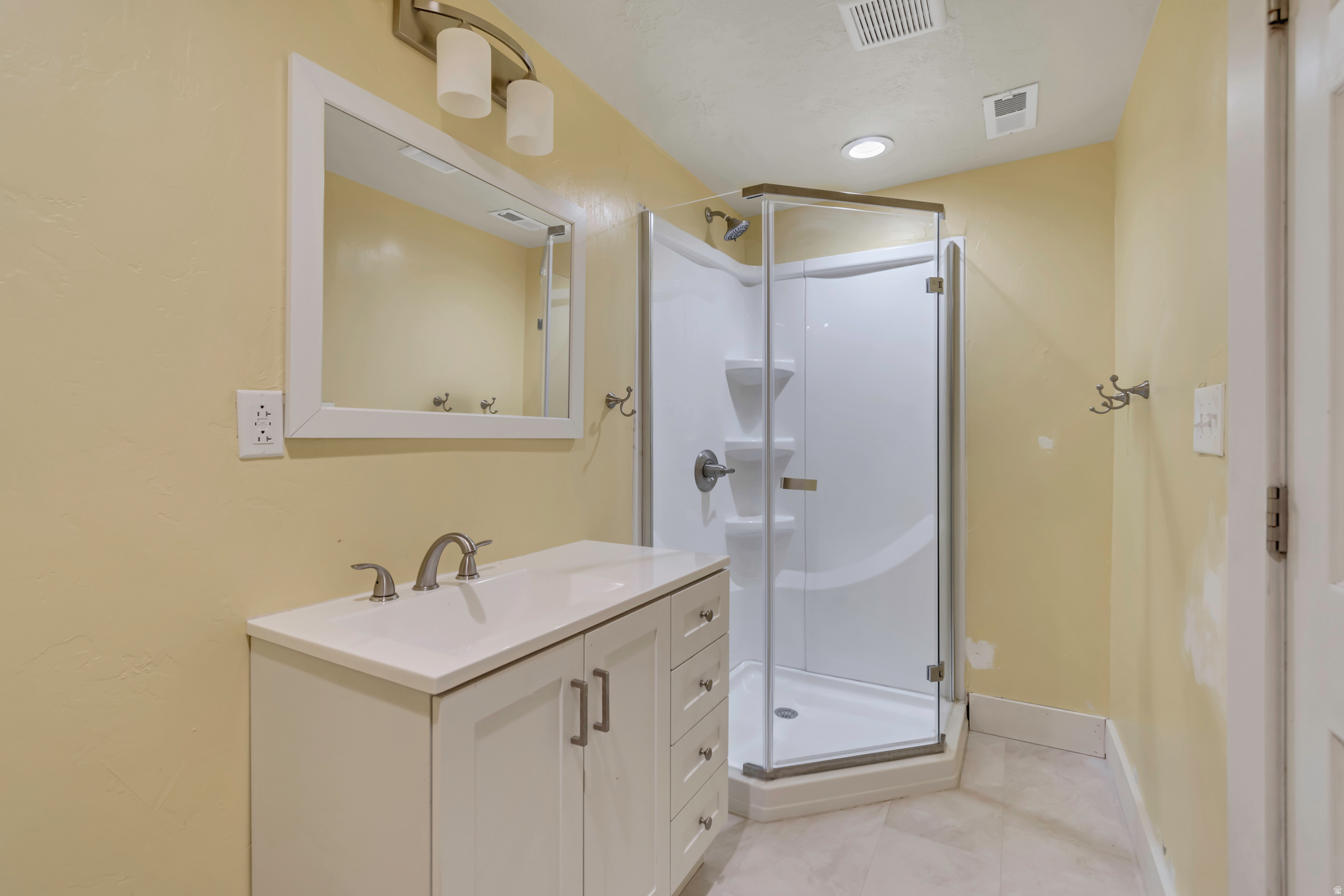 EAGLE POINT - Residential