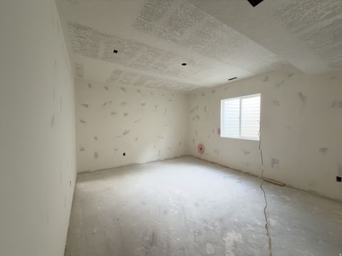 Tiny photo for 667 N 550 W, Mapleton, UT 84664 (MLS # 2126688)