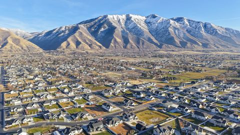 Tiny photo for 667 N 550 W, Mapleton, UT 84664 (MLS # 2126688)