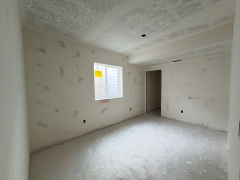 Tiny photo for 667 N 550 W, Mapleton, UT 84664 (MLS # 2126688)