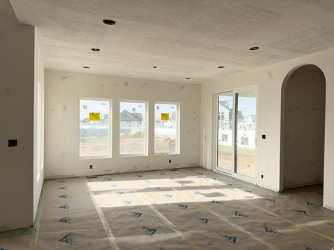 Tiny photo for 667 N 550 W, Mapleton, UT 84664 (MLS # 2126688)