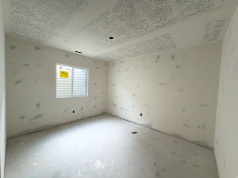 Tiny photo for 667 N 550 W, Mapleton, UT 84664 (MLS # 2126688)