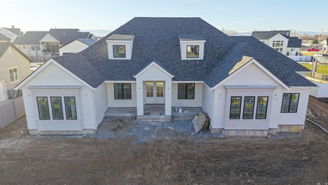 Tiny photo for 667 N 550 W, Mapleton, UT 84664 (MLS # 2126688)
