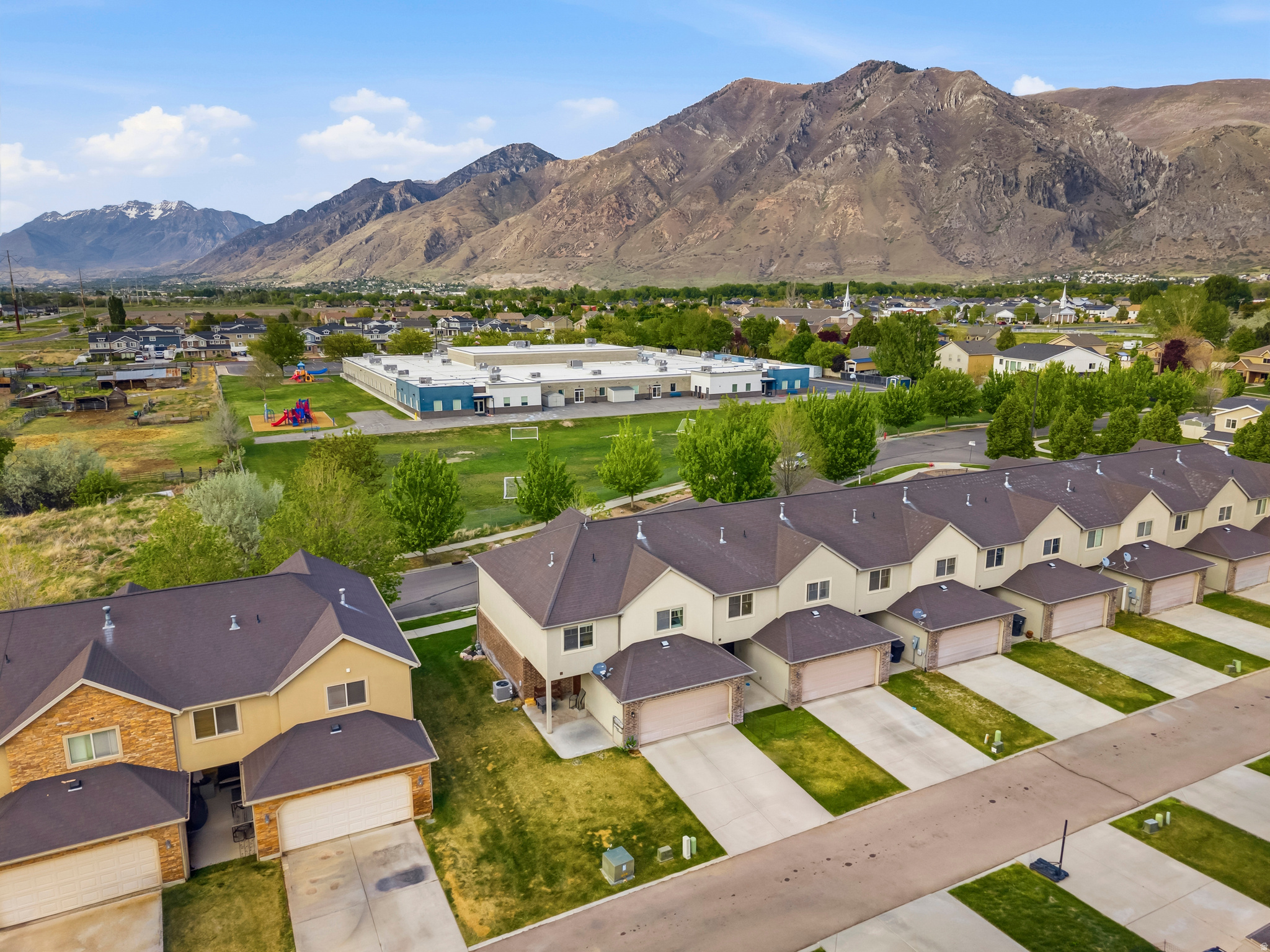 RIVER PARK WEST - Residential