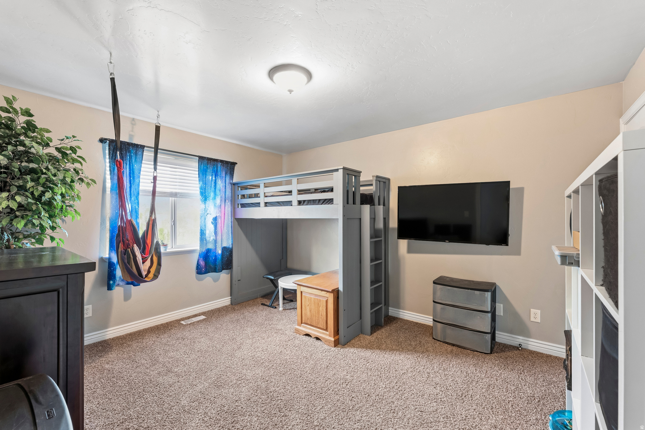 RIVER PARK WEST - Residential