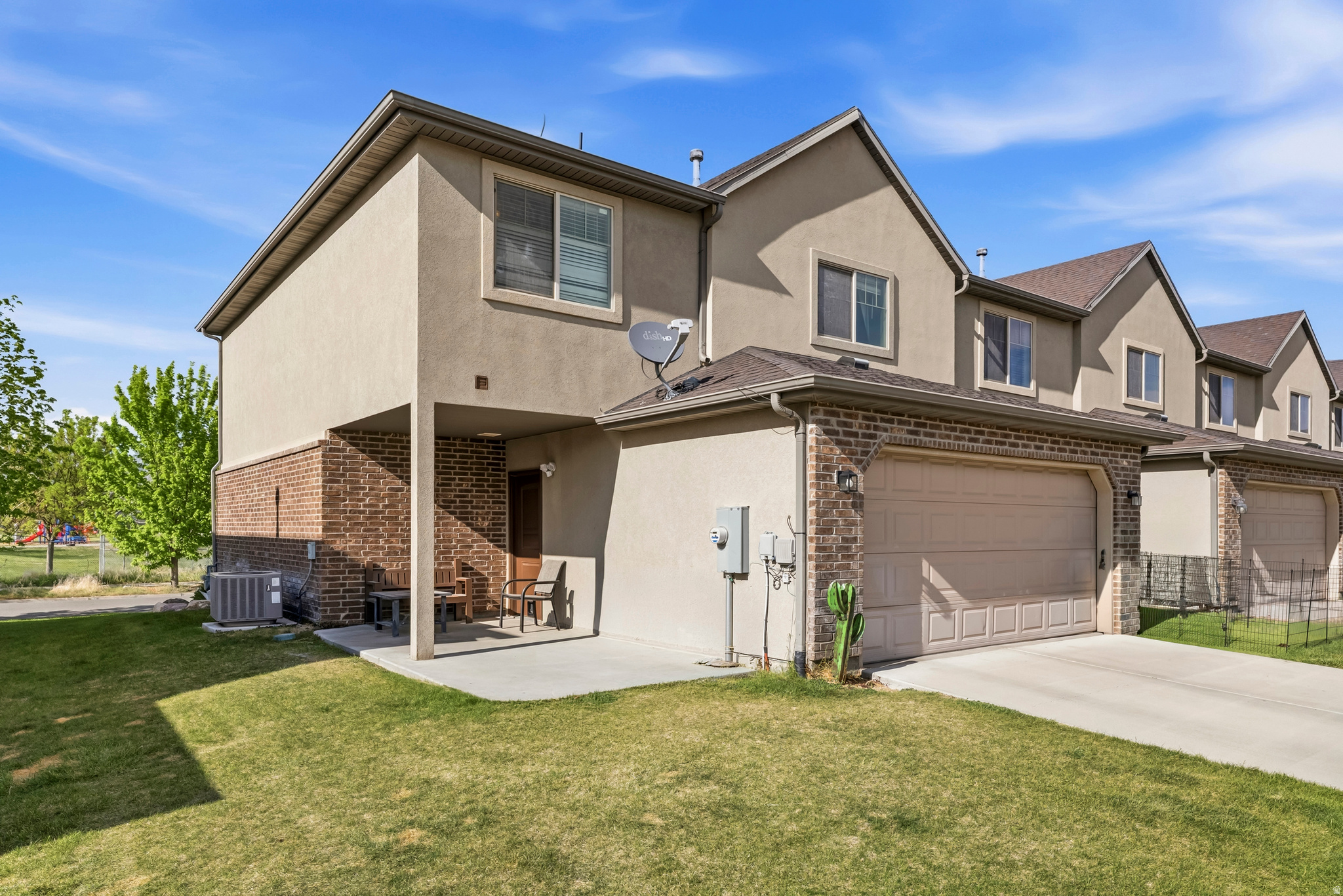 RIVER PARK WEST - Residential