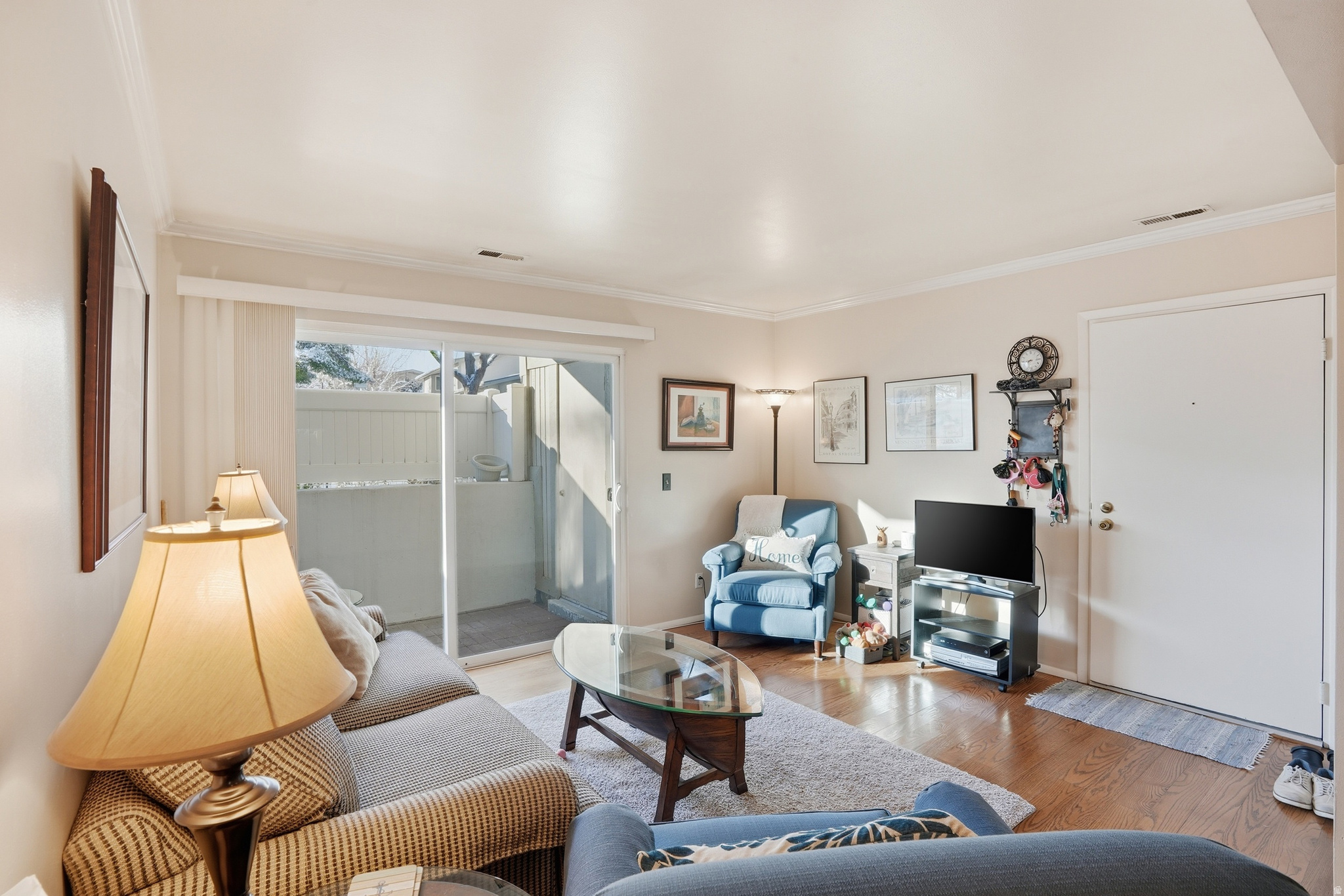 WOODBRIDGE CONDM - Residential