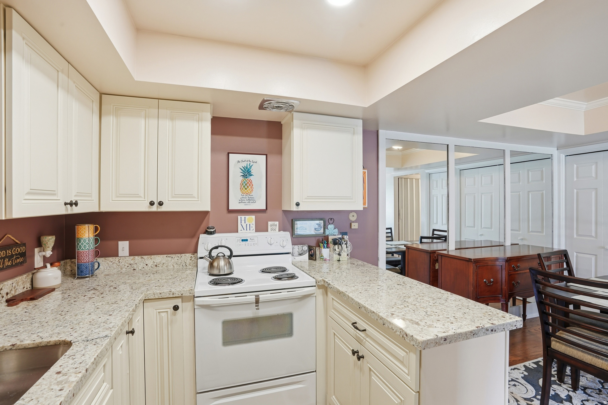 WOODBRIDGE CONDM - Residential