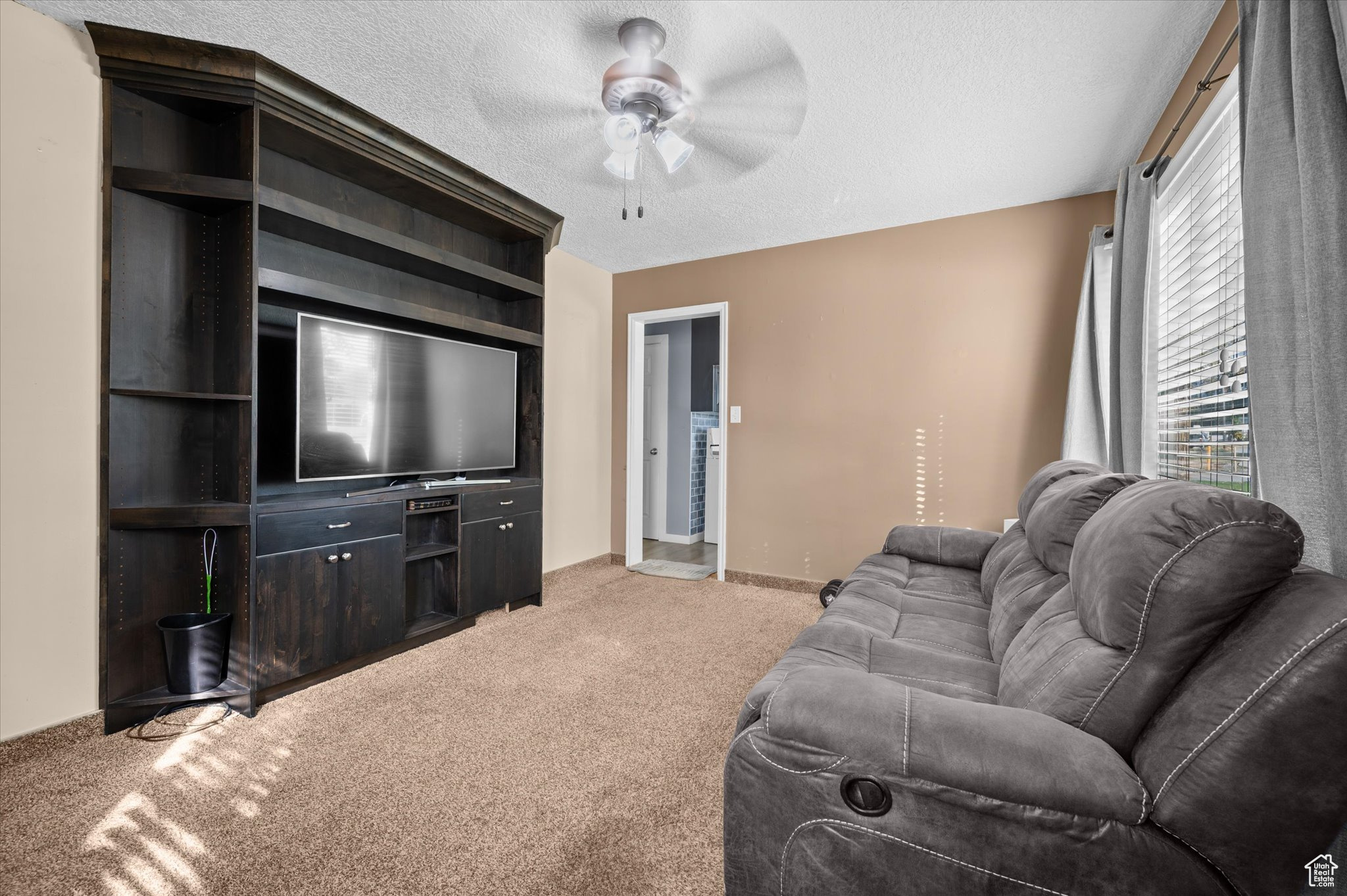 HAL-VERN PARK - Residential