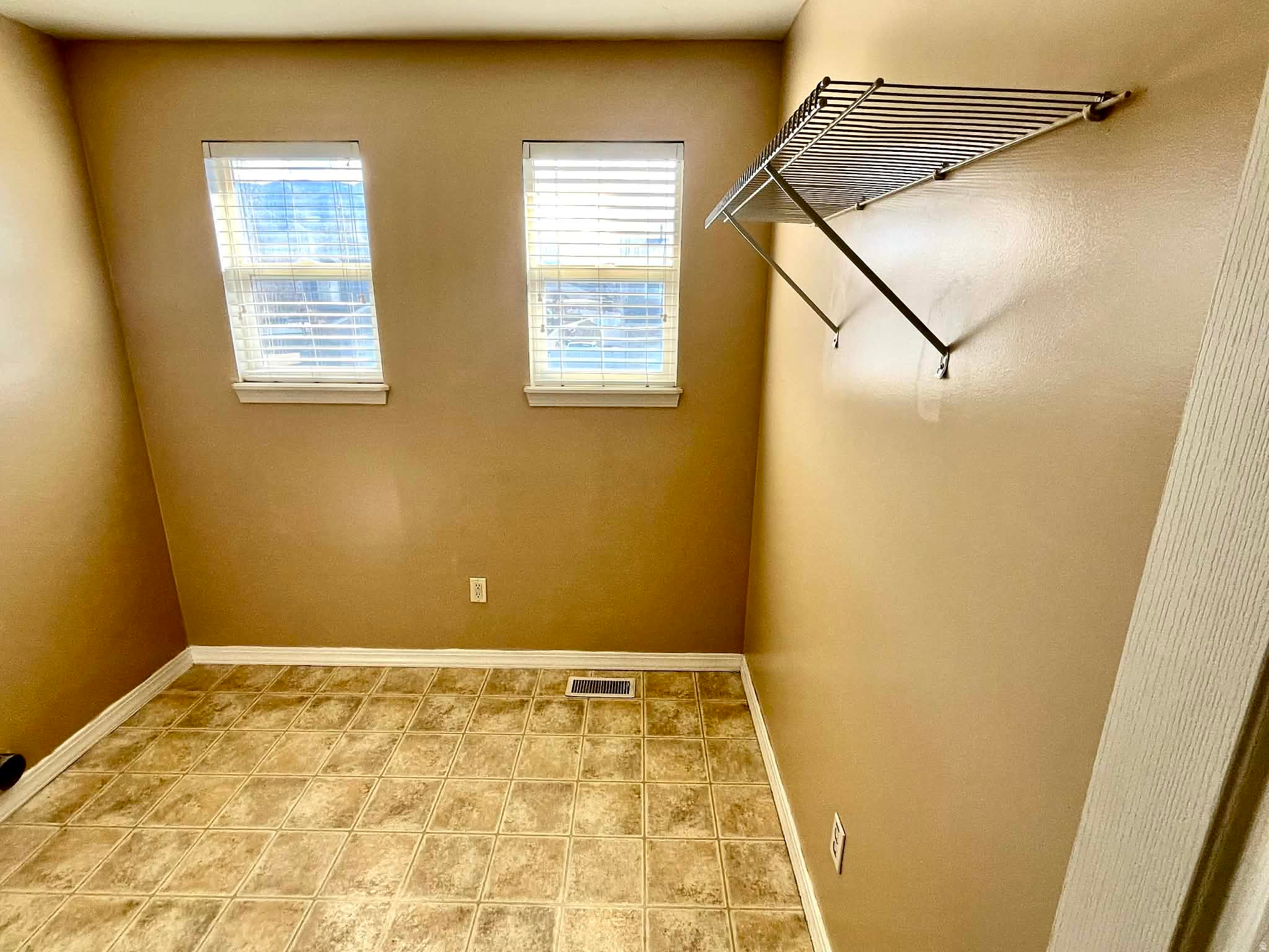 LAKESIDE SUB - Residential